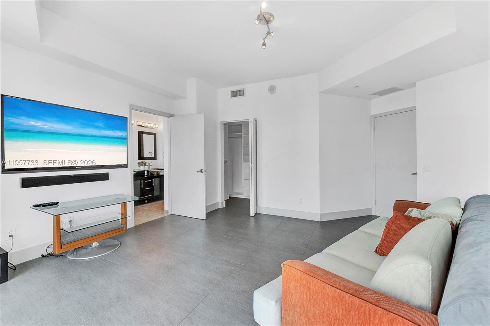 image Infinity at Brickell15