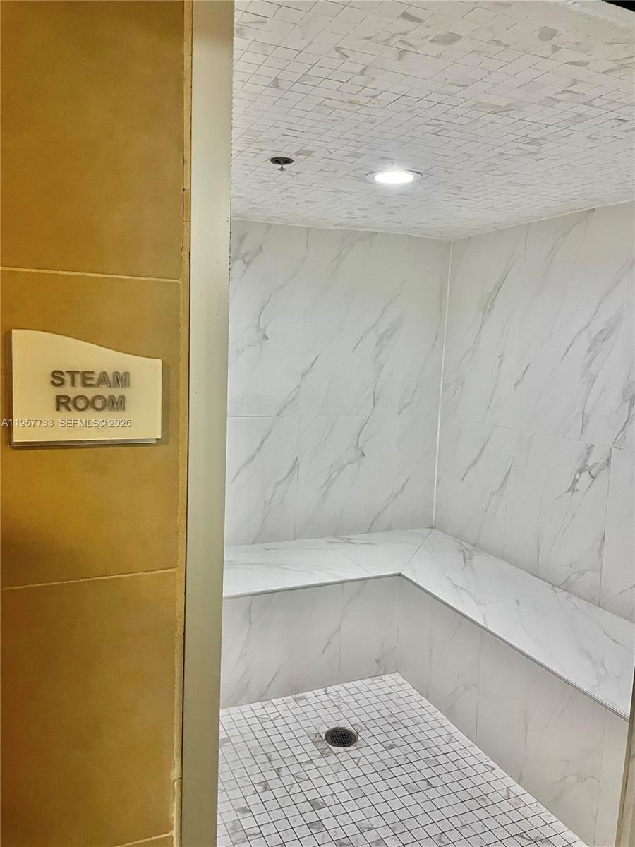 image Infinity at Brickell36