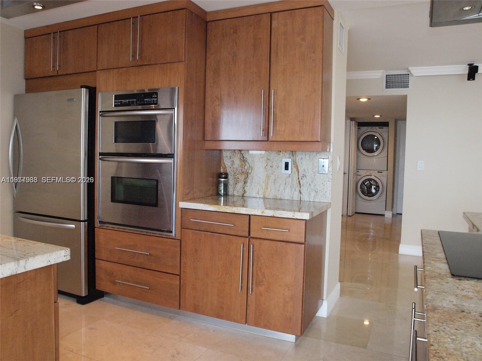 image Brickell Place II15