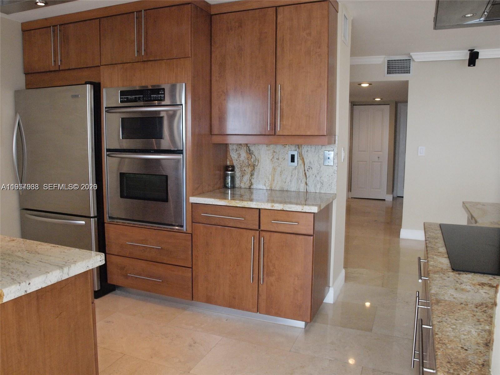 image Brickell Place II16