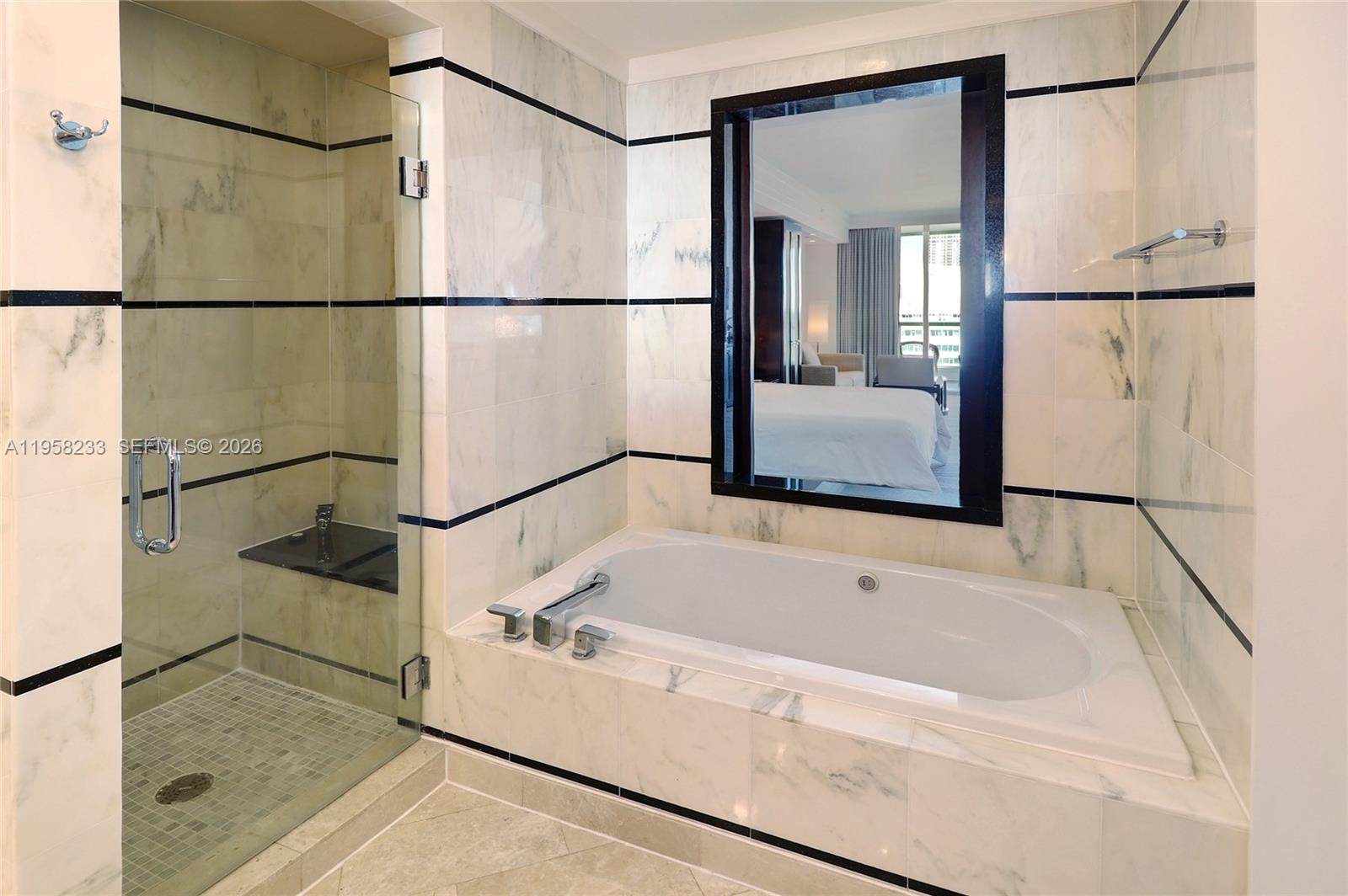 image Fontainebleau III15