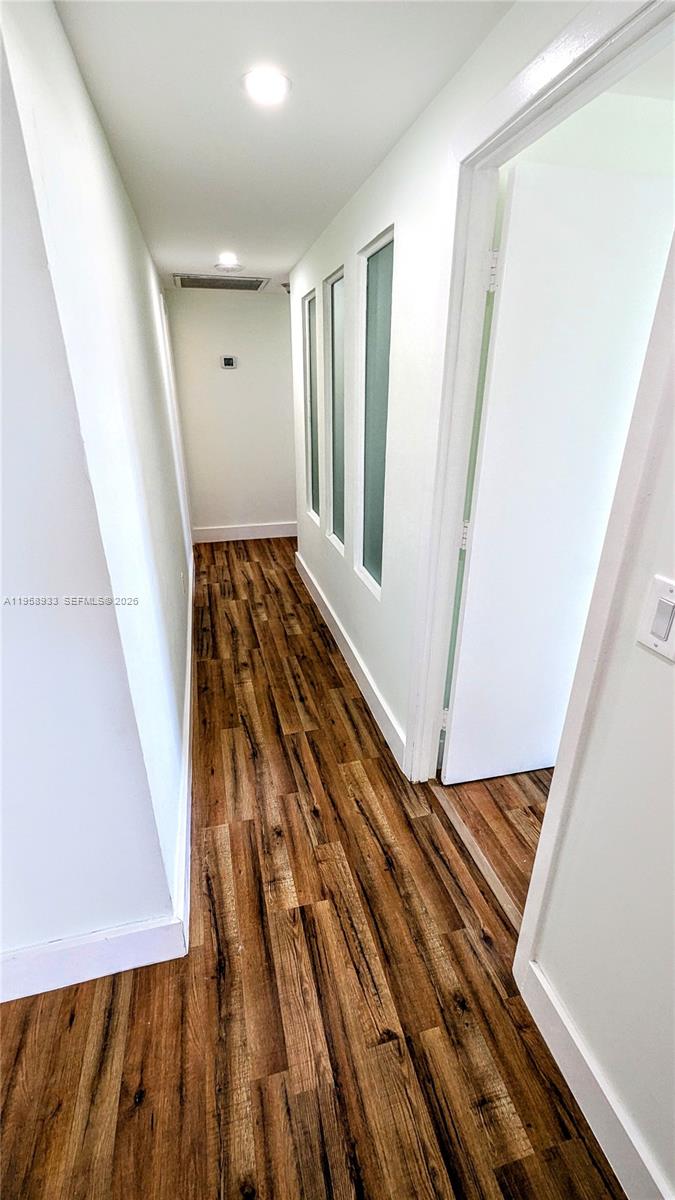 300 Bayview Dr #206 Sunny Isles Beach, FL 33160