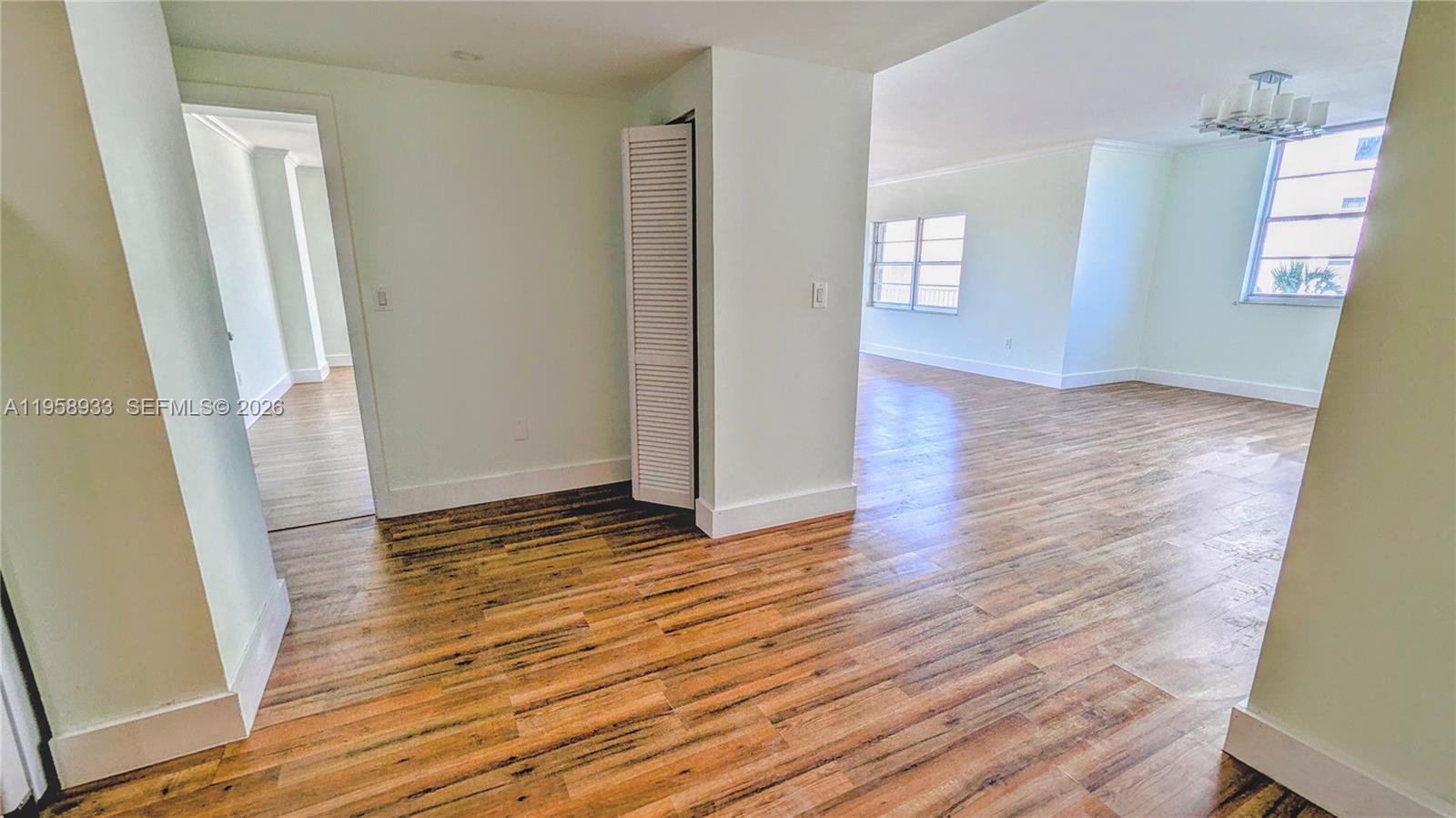 300 Bayview Dr #206 Sunny Isles Beach, FL 33160