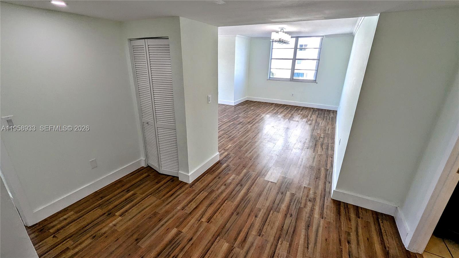 300 Bayview Dr #206 Sunny Isles Beach, FL 33160