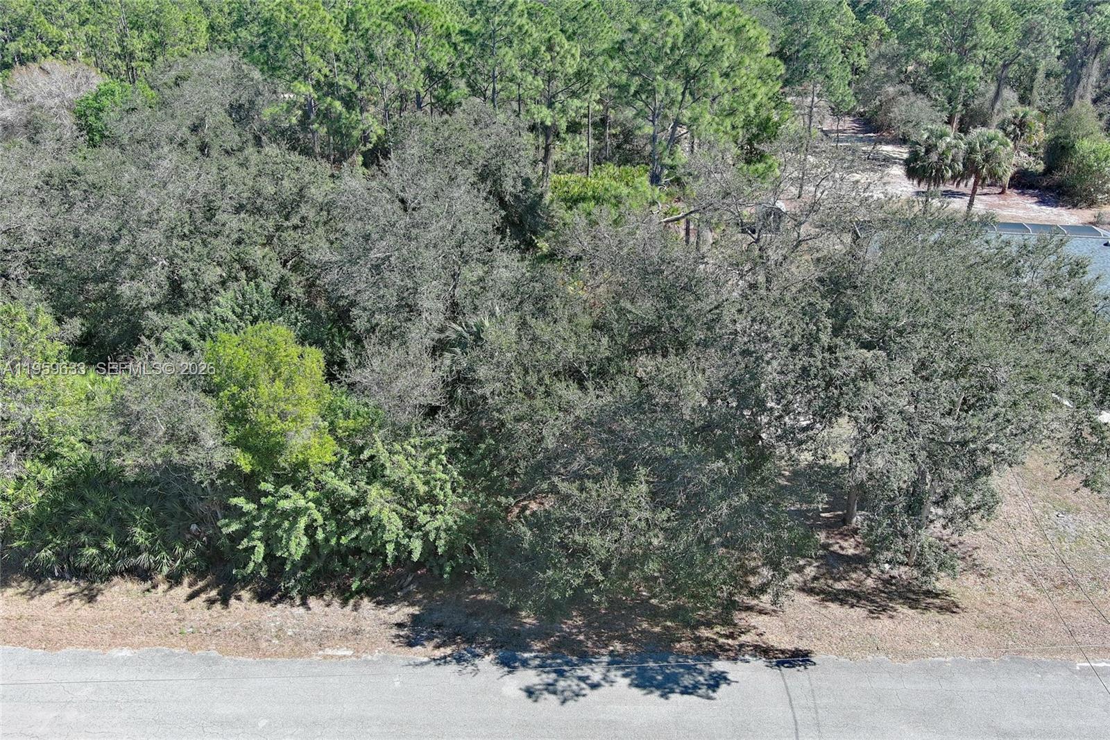 414 Lake Ave Lehigh Acres, FL 33972