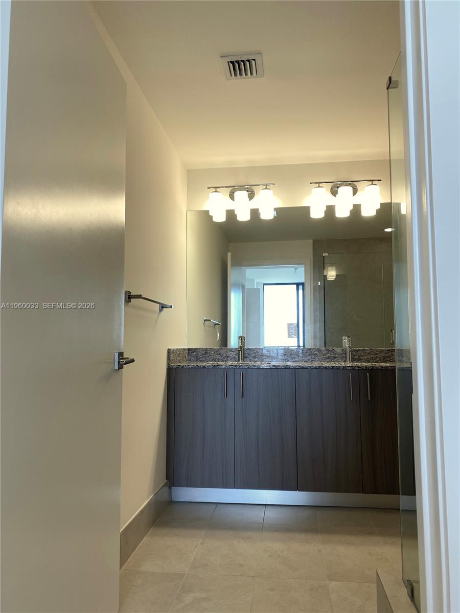 5350 NW 84th Ave #1703 Doral, FL 33166