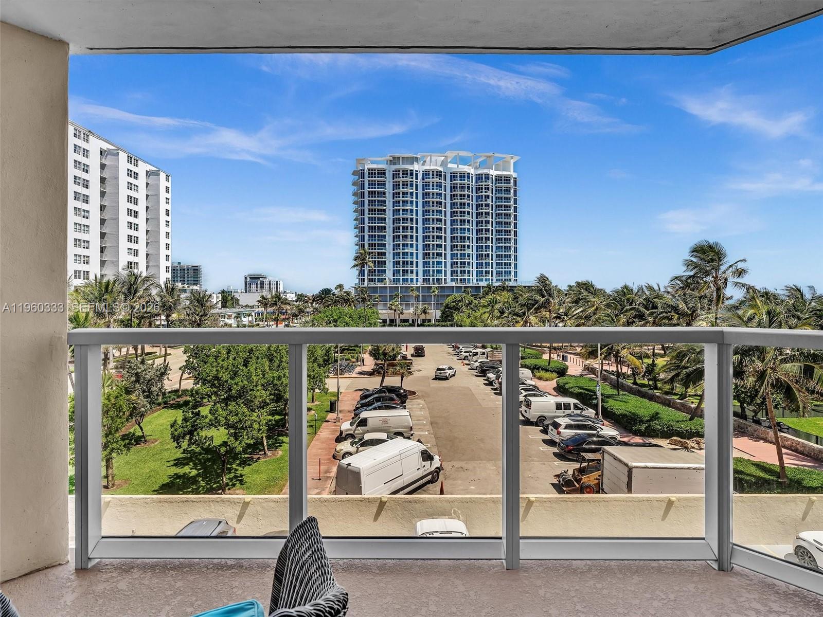 6423 Collins Ave #409 Miami Beach, FL 33141