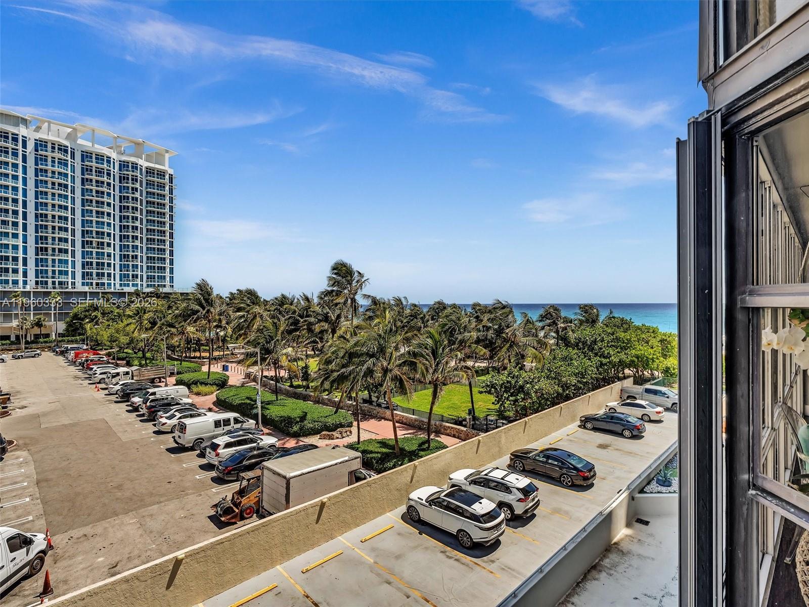 6423 Collins Ave #409 Miami Beach, FL 33141