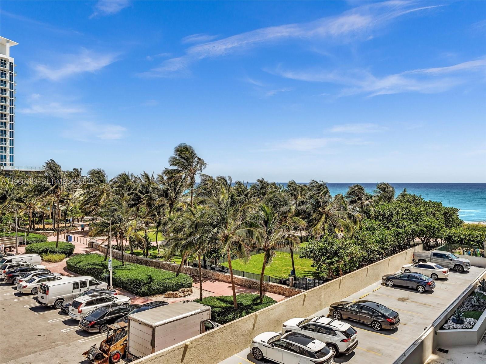 6423 Collins Ave #409 Miami Beach, FL 33141