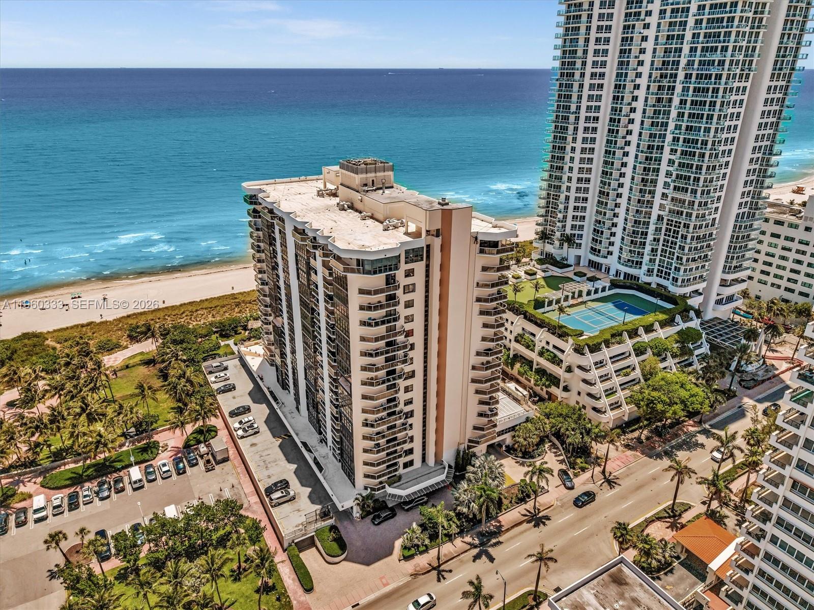 6423 Collins Ave #409 Miami Beach, FL 33141