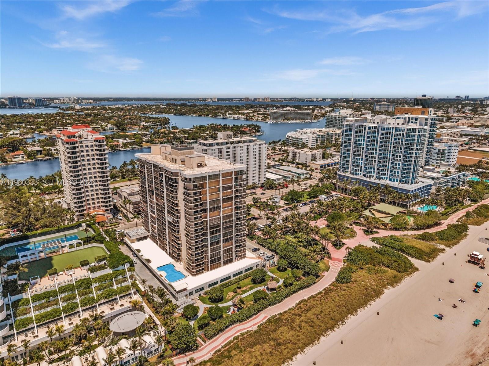 6423 Collins Ave #409 Miami Beach, FL 33141