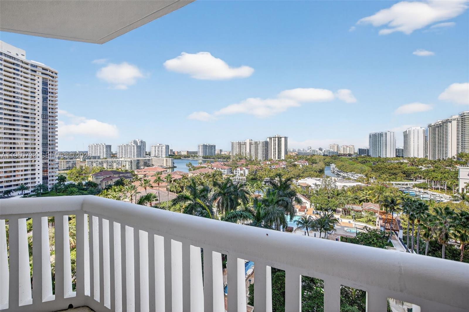 2000 Island Bl #1109 Aventura, FL 33160