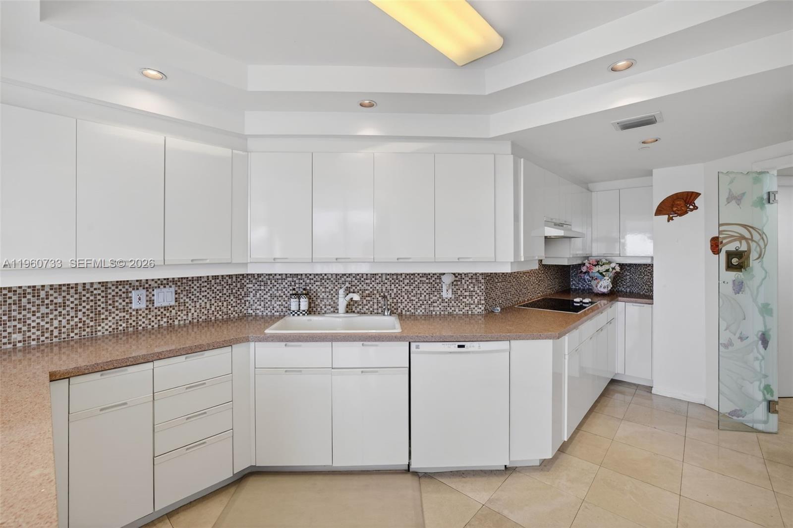 2000 Island Bl #1109 Aventura, FL 33160