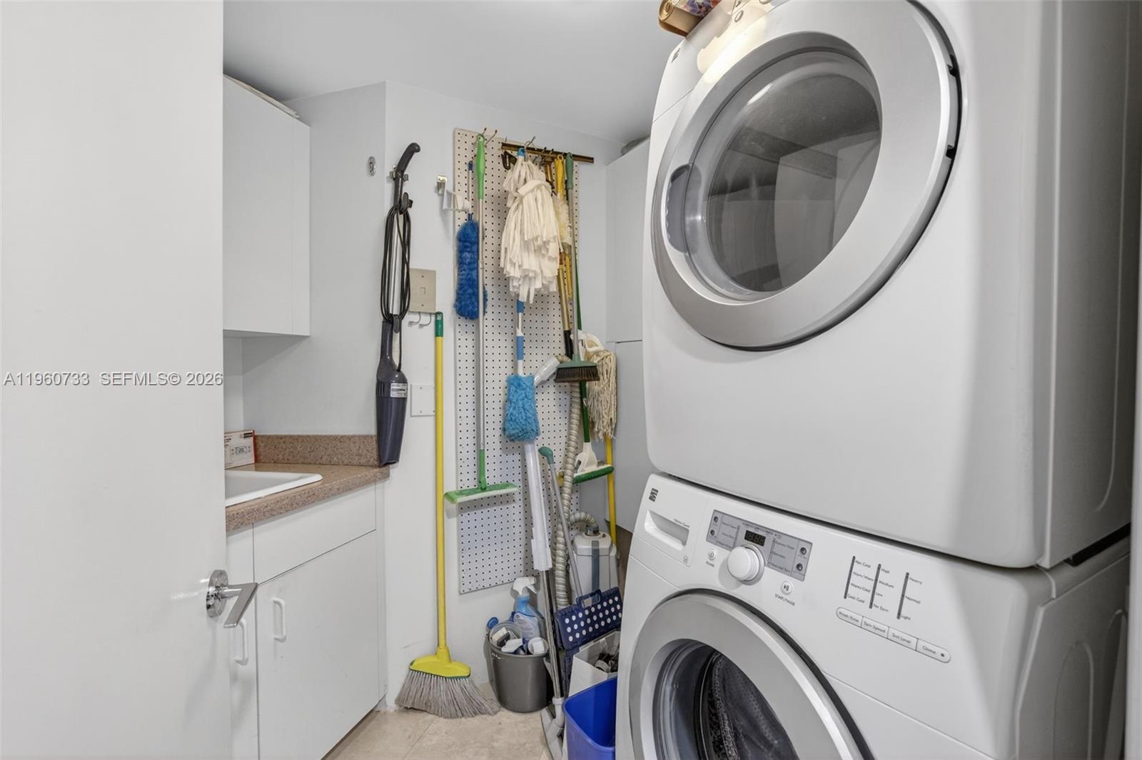 2000 Island Bl #1109 Aventura, FL 33160