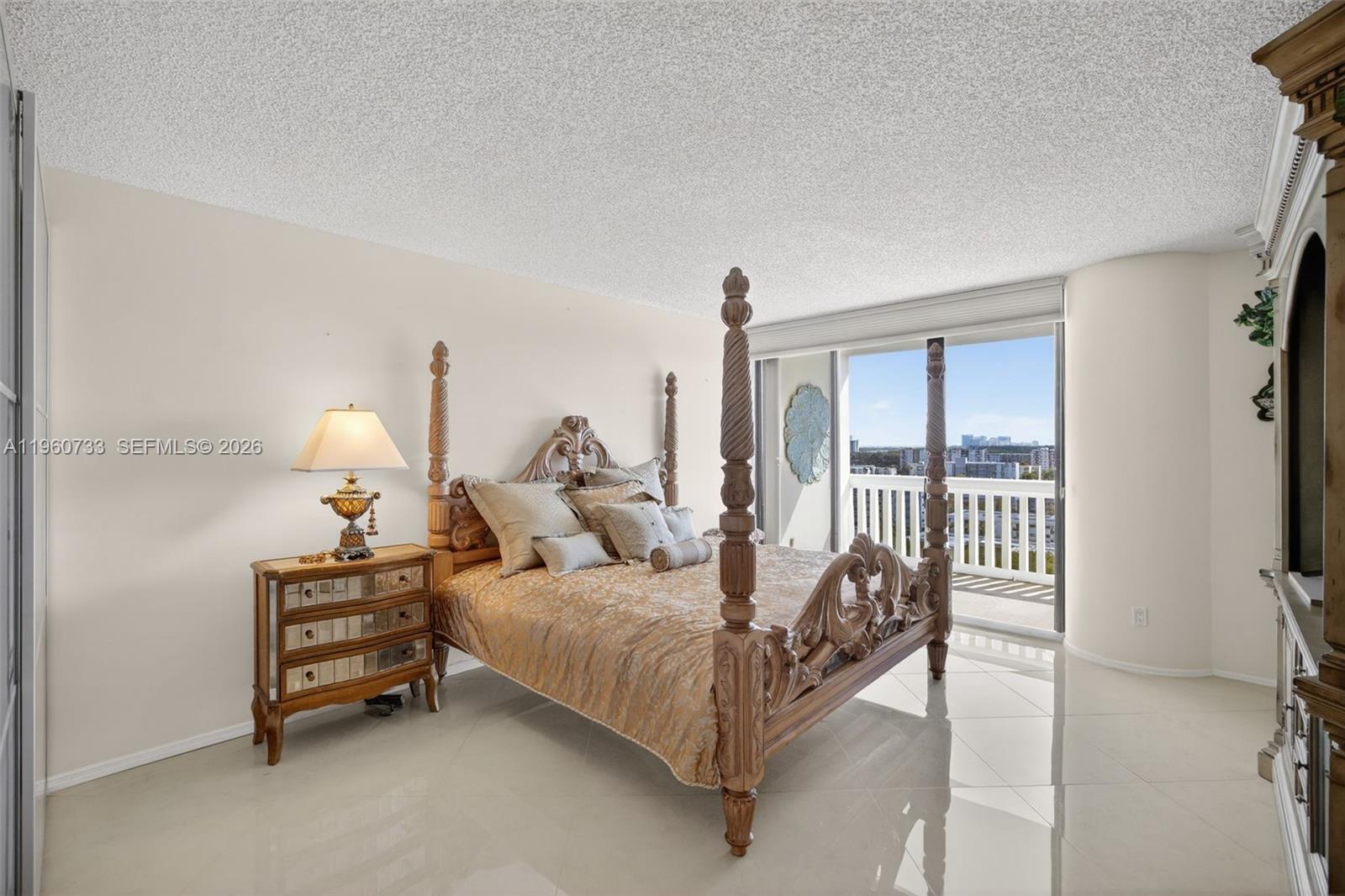 2000 Island Bl #1109 Aventura, FL 33160