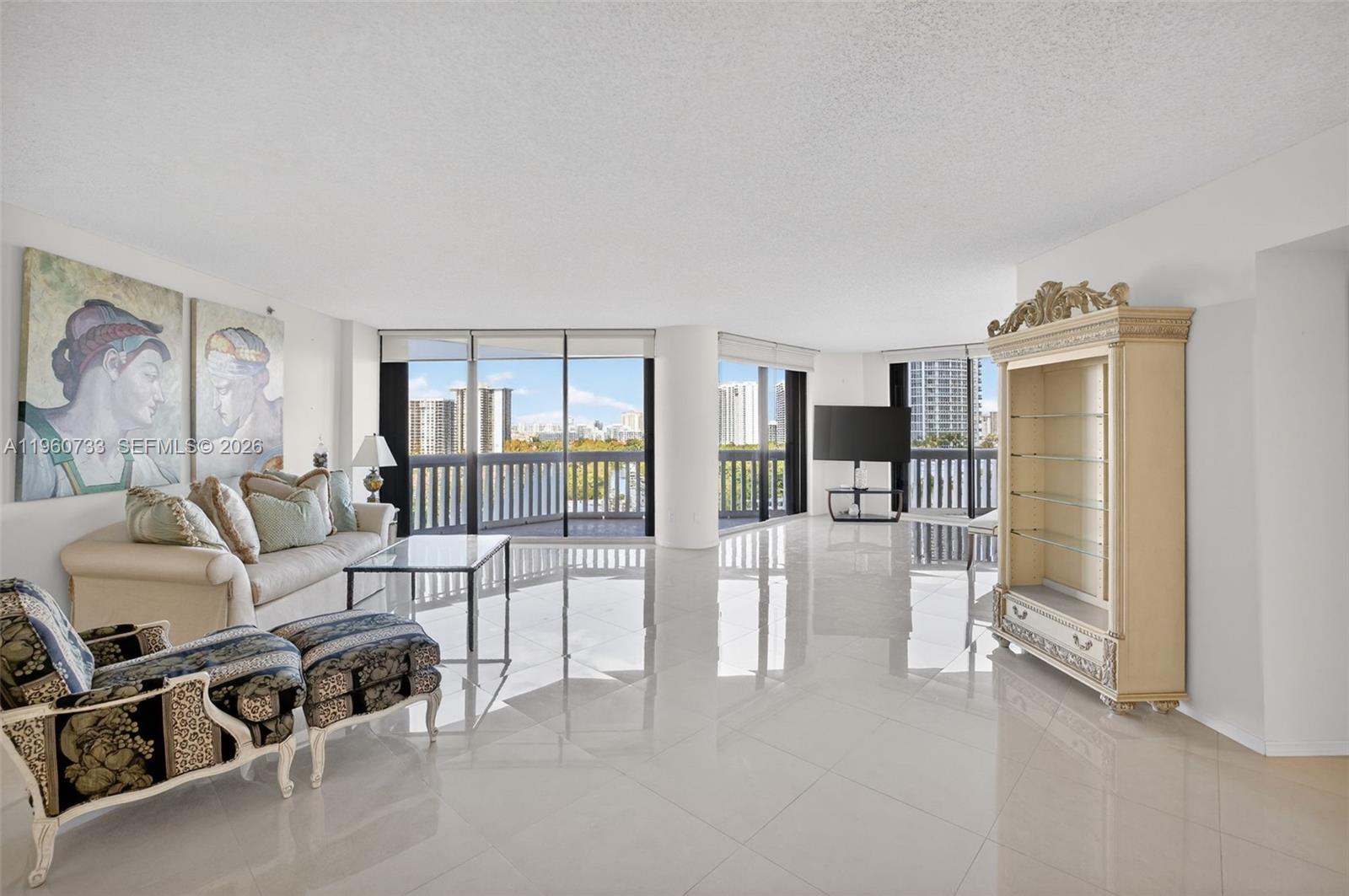2000 Island Bl #1109 Aventura, FL 33160