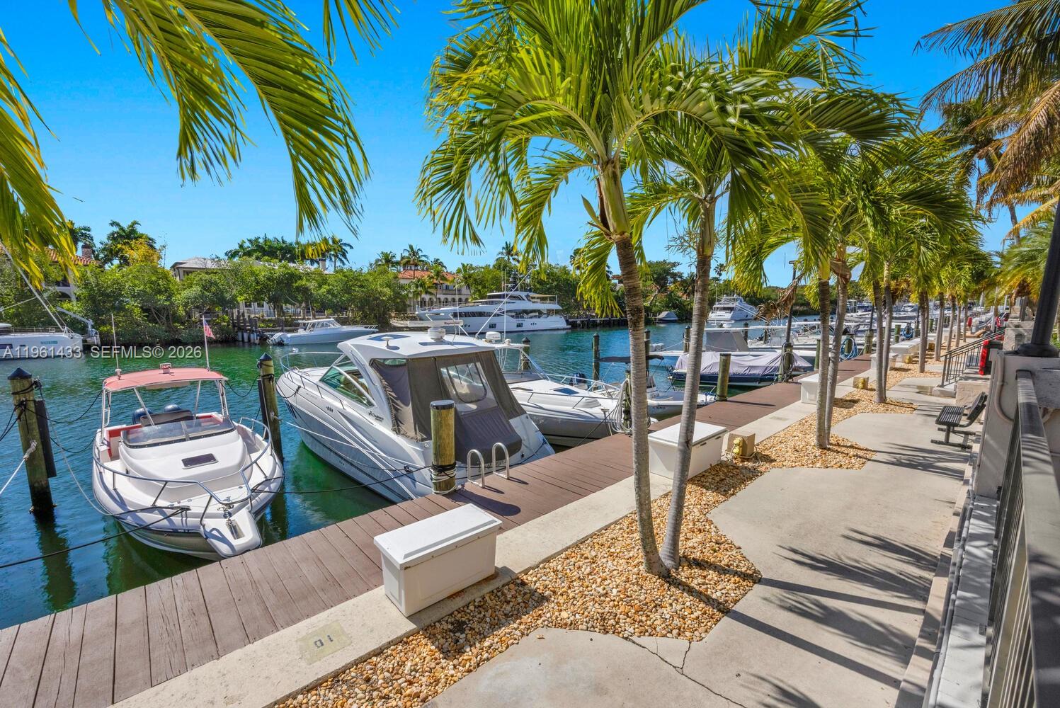 90 Edgewater Dr #PH25 Coral Gables, FL 33133