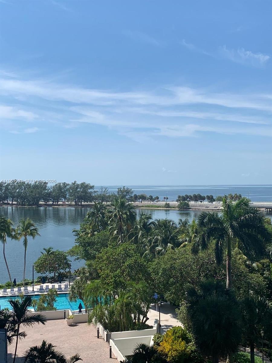 image Brickell Bay Club12