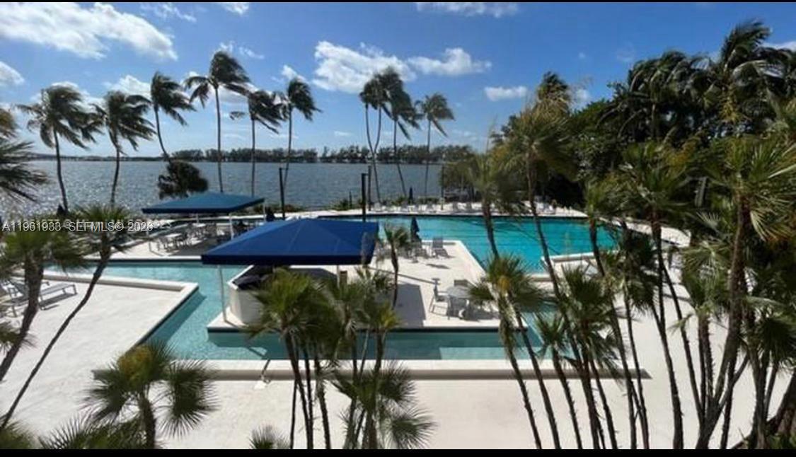 image Brickell Bay Club8