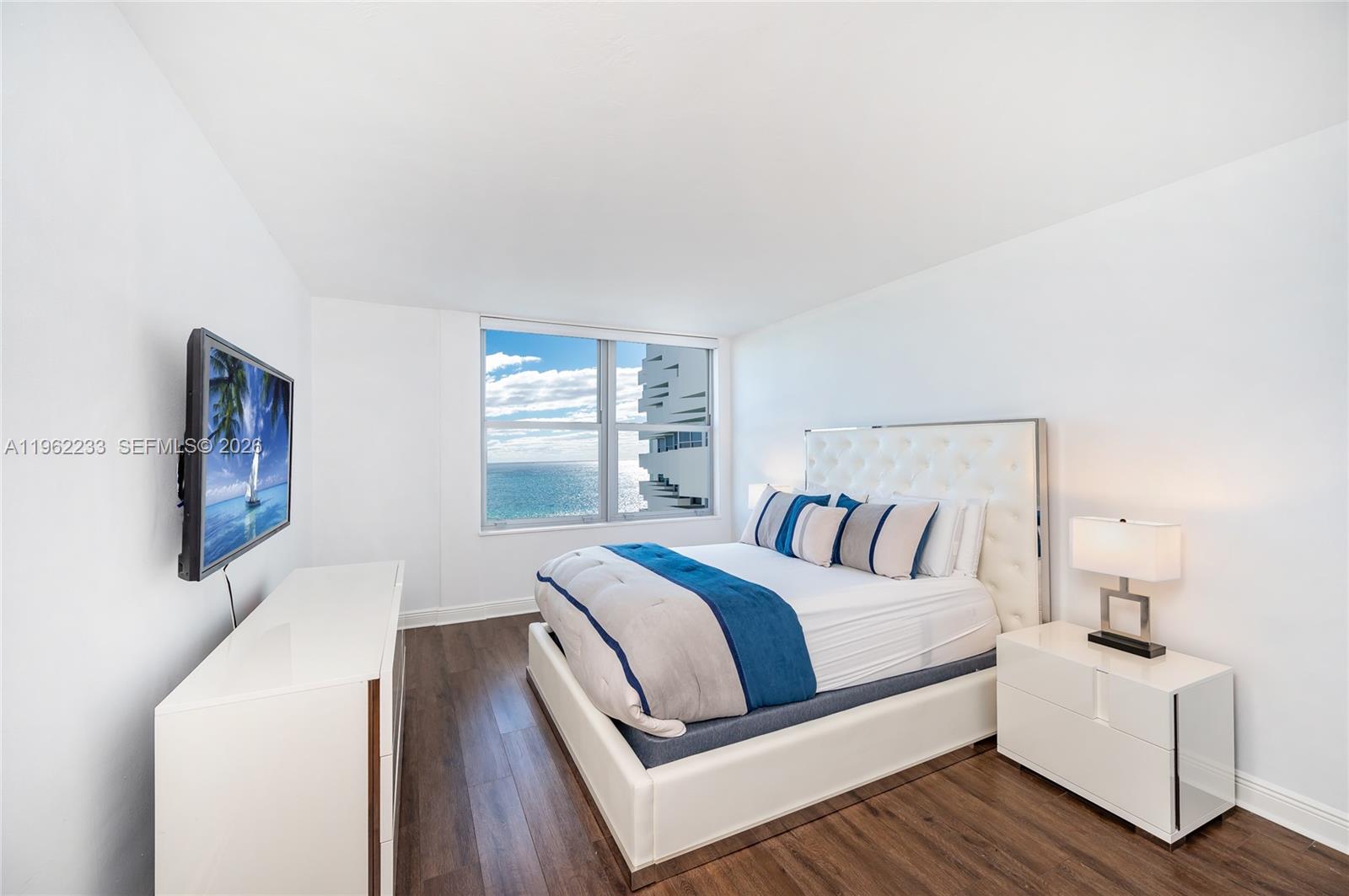 2899 Collins Ave #1505 Miami Beach, FL 33140