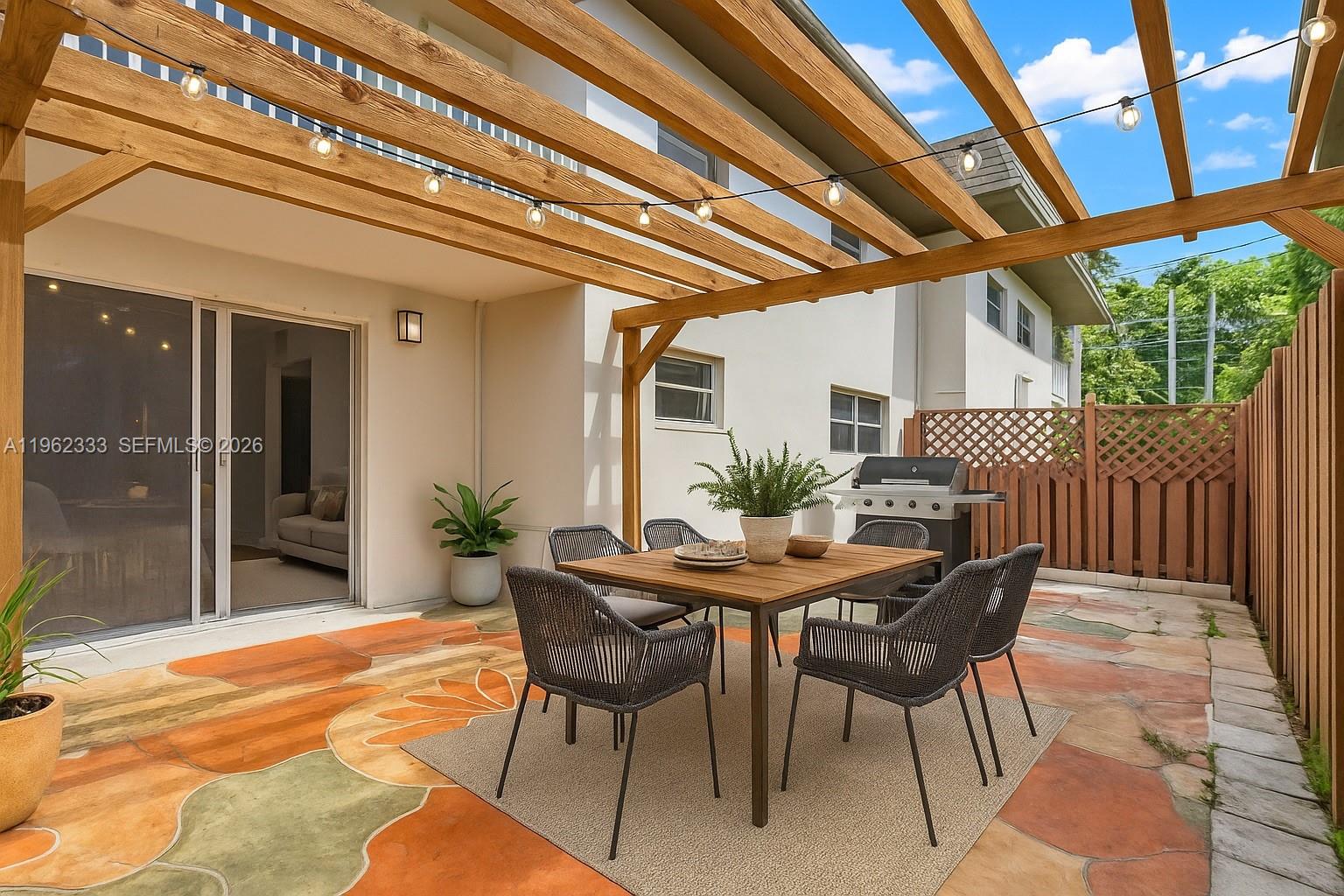 8601 SW 94th St #104W Miami, FL 33156