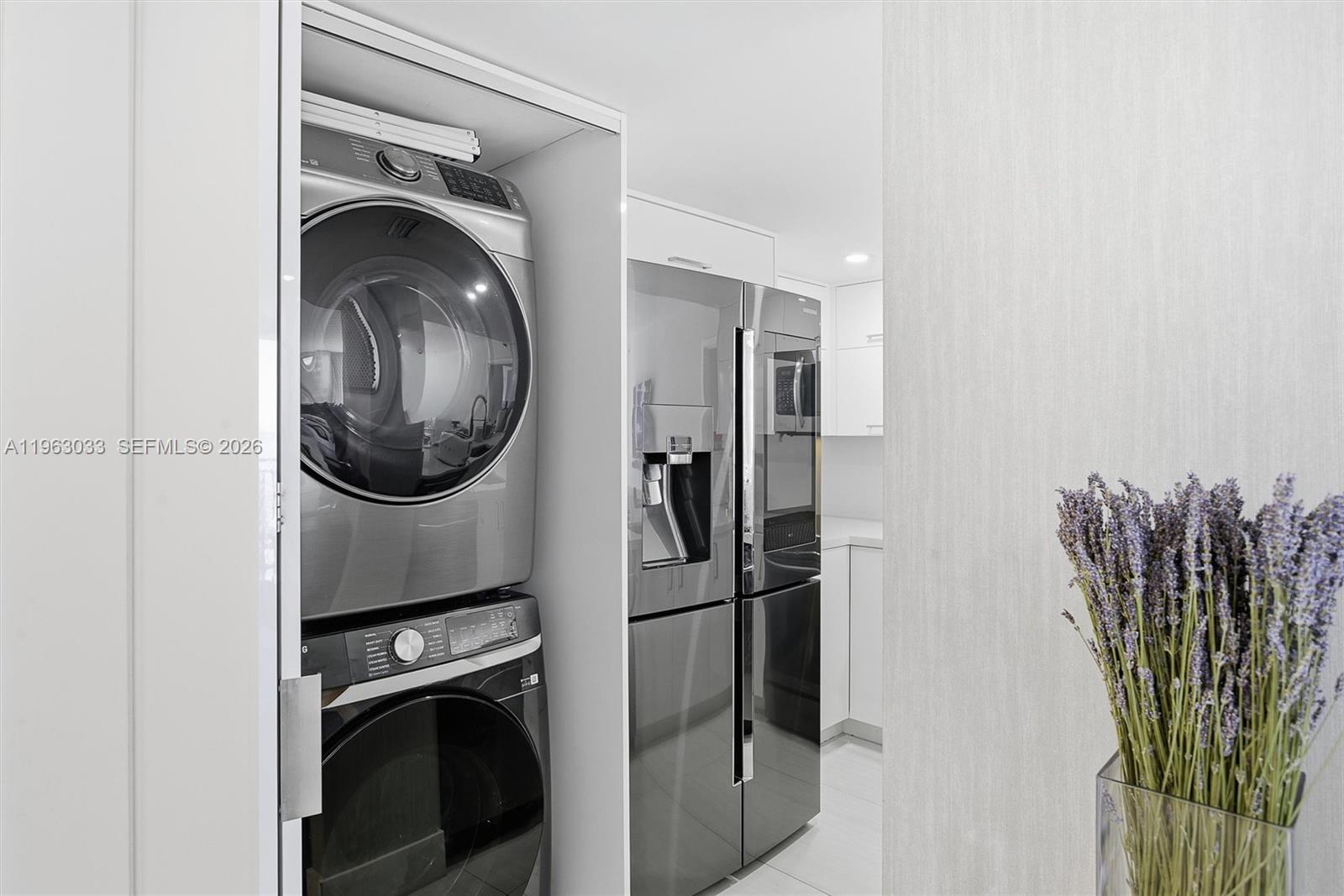 540 Brickell Key Dr #823 Miami, FL 33131