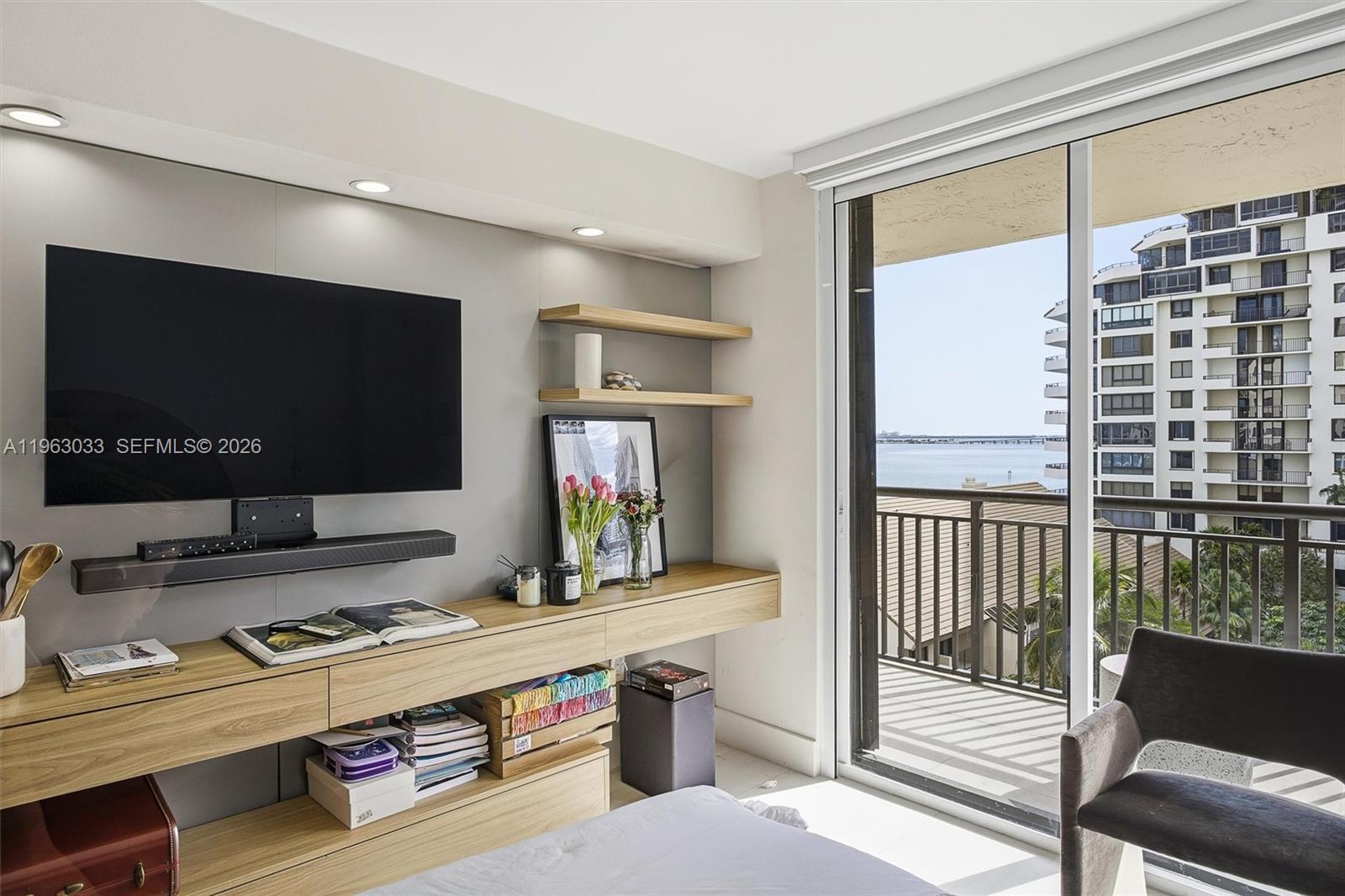 540 Brickell Key Dr #823 Miami, FL 33131