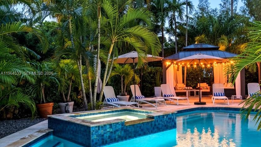 6180 Pine Tree Dr Miami Beach, FL 33140