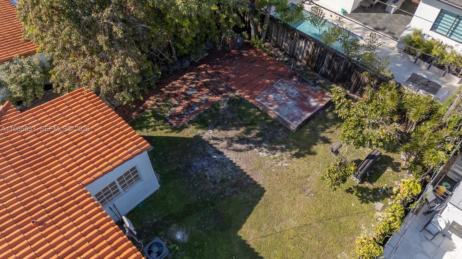 1441 SW 17th St Miami, FL 33145