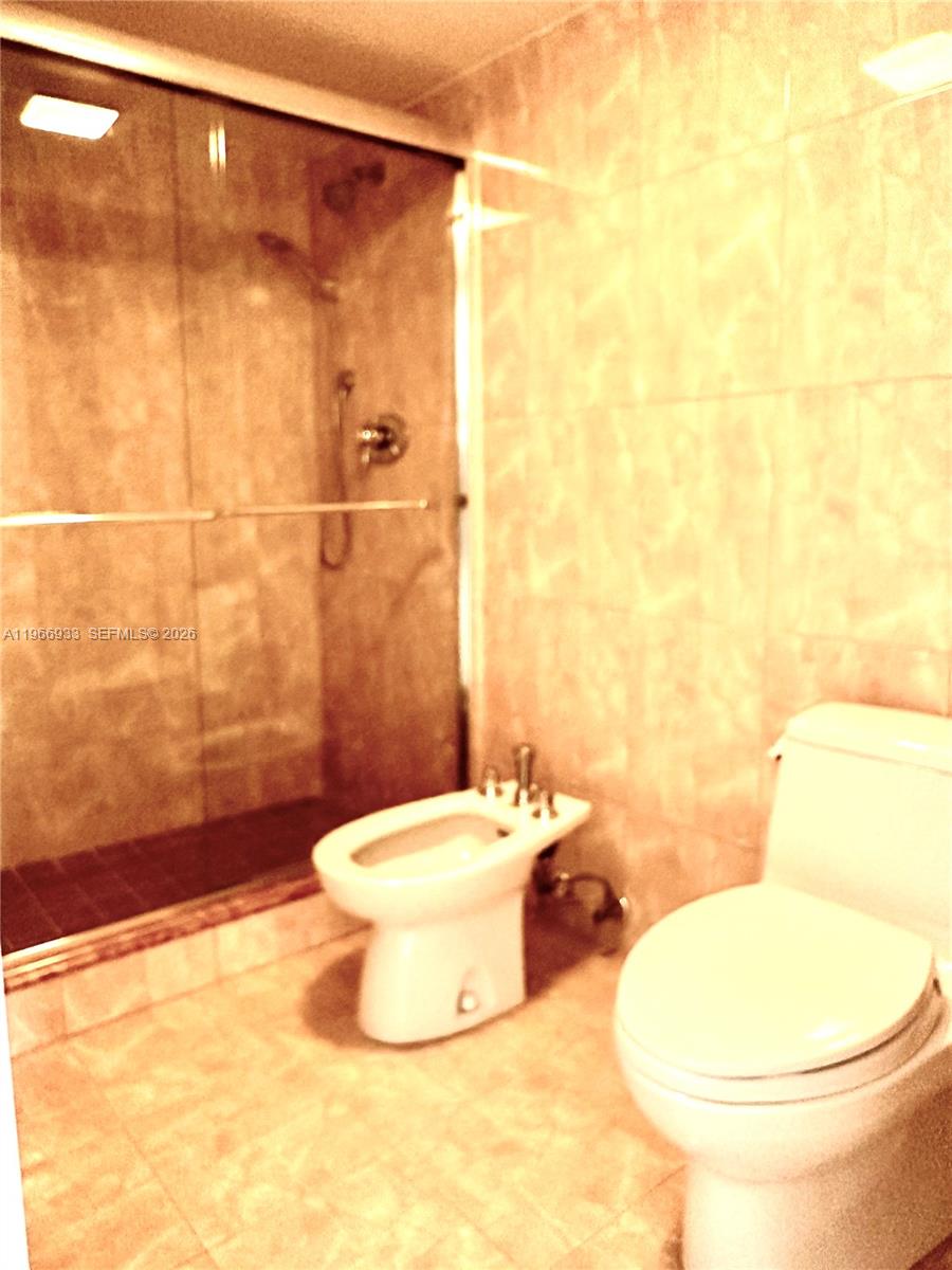 210 174th St #2411 Sunny Isles Beach, FL 33160