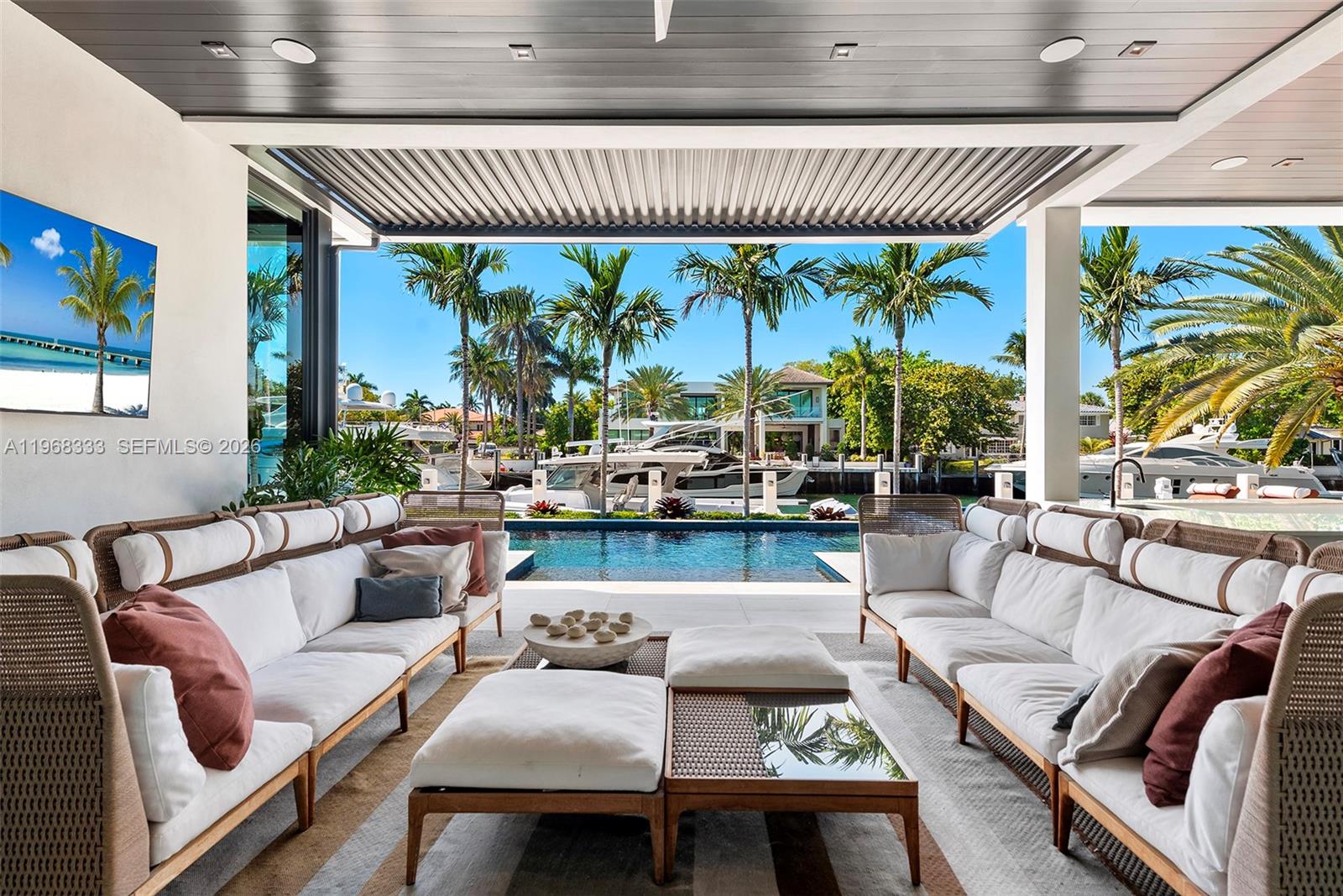 22 Isla Bahia Dr Fort Lauderdale, FL 33316