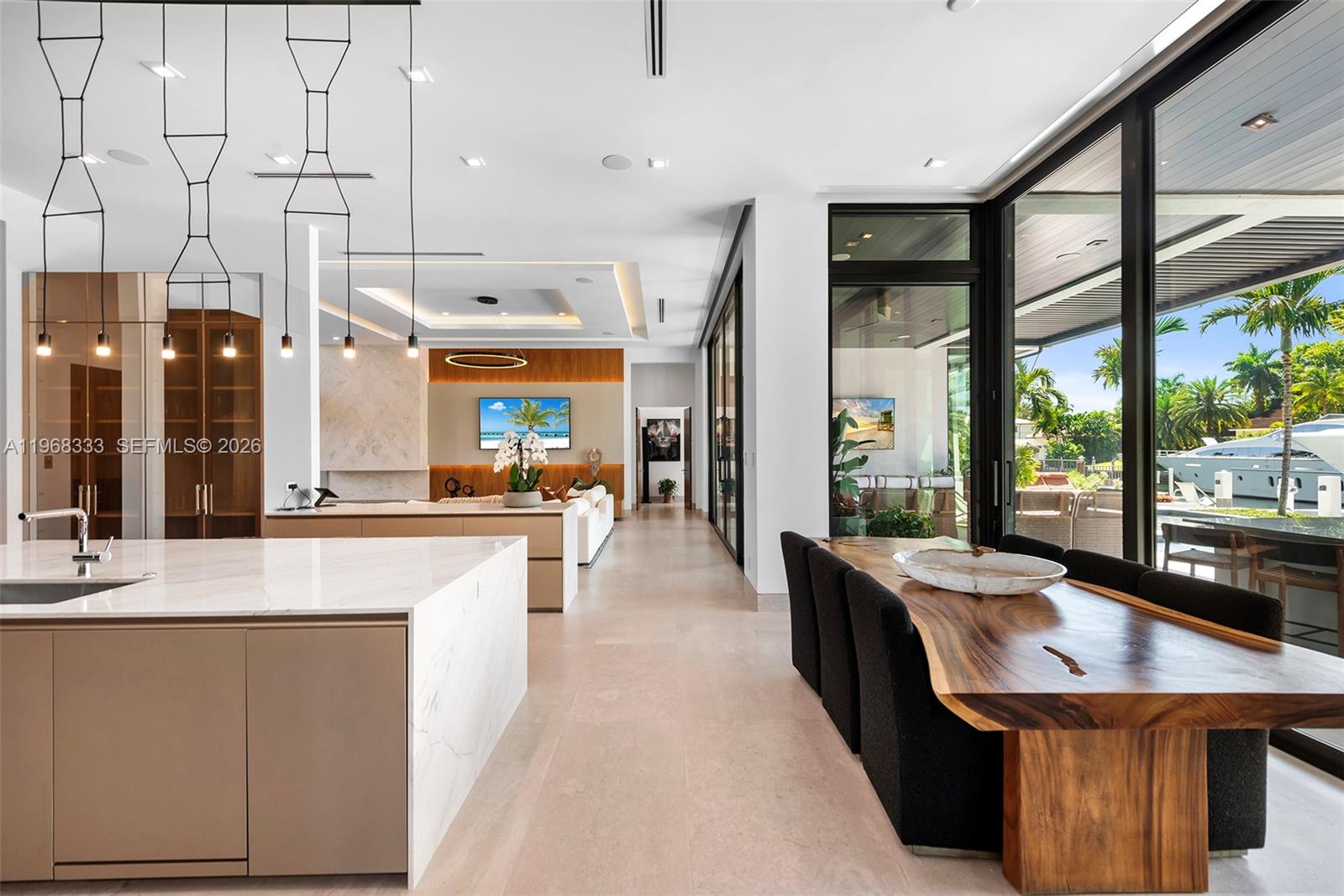 22 Isla Bahia Dr Fort Lauderdale, FL 33316