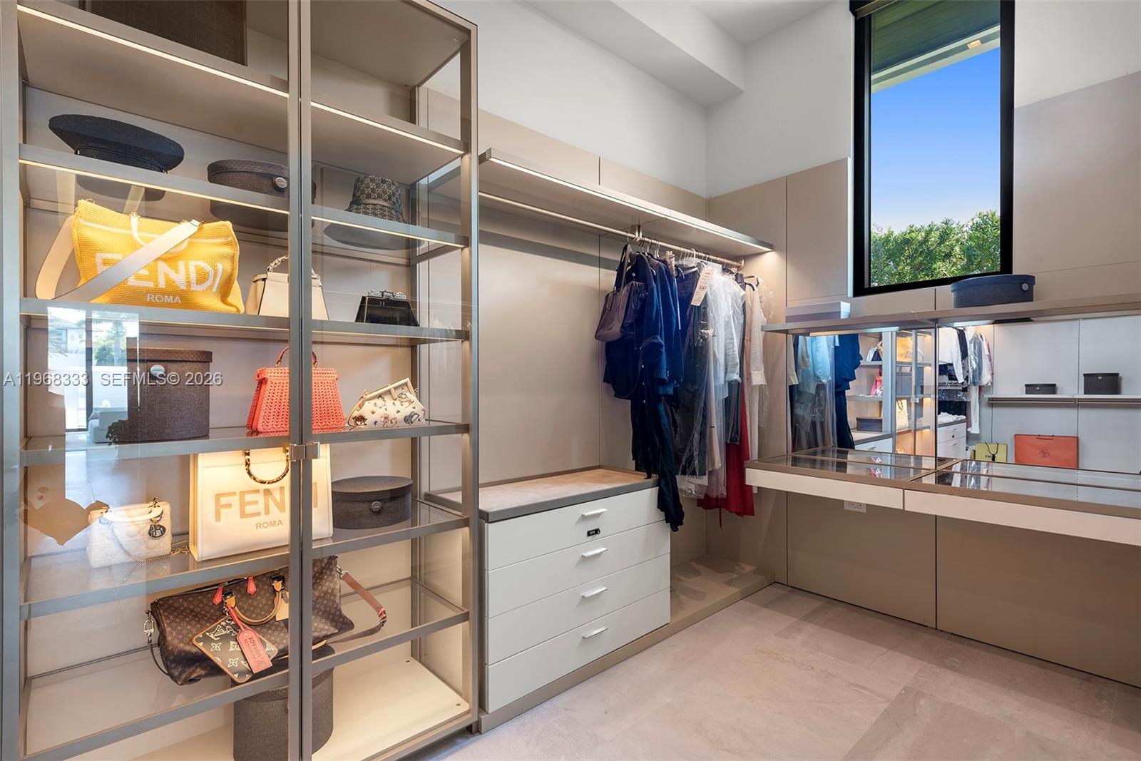 22 Isla Bahia Dr Fort Lauderdale, FL 33316