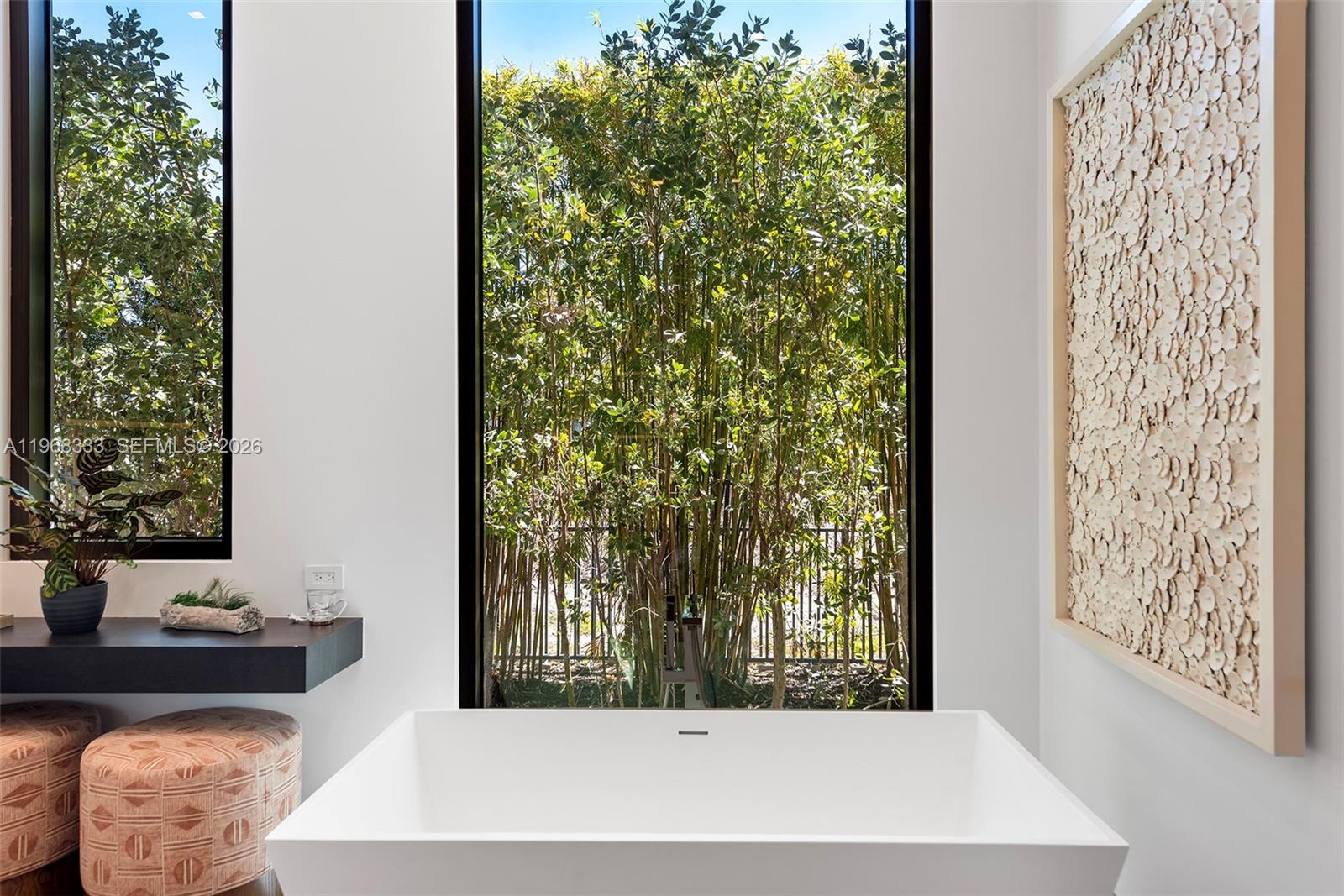 22 Isla Bahia Dr Fort Lauderdale, FL 33316