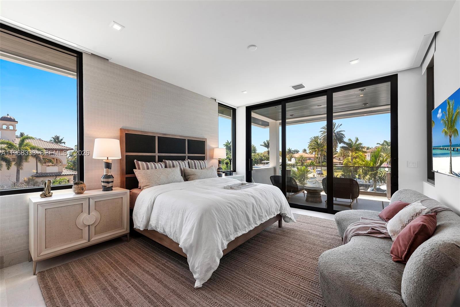 22 Isla Bahia Dr Fort Lauderdale, FL 33316