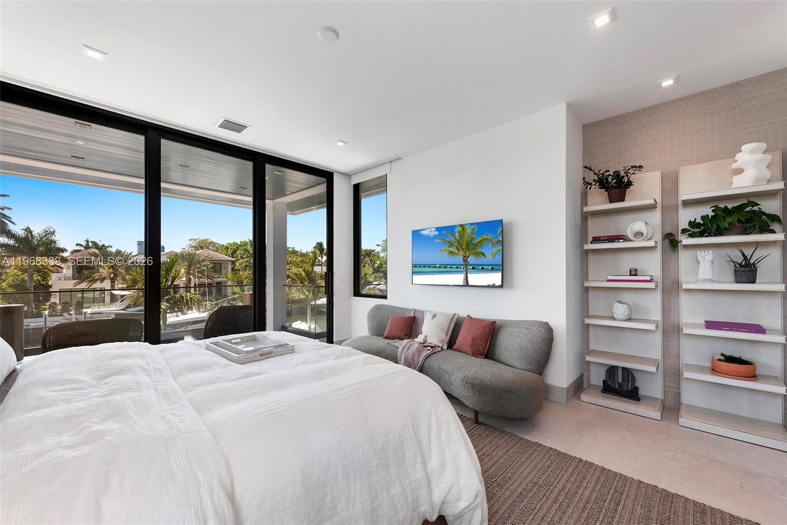 22 Isla Bahia Dr Fort Lauderdale, FL 33316