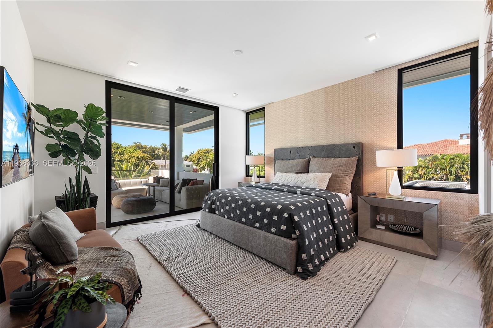 22 Isla Bahia Dr Fort Lauderdale, FL 33316