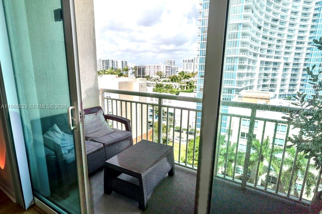 image Cite on the Bay East23