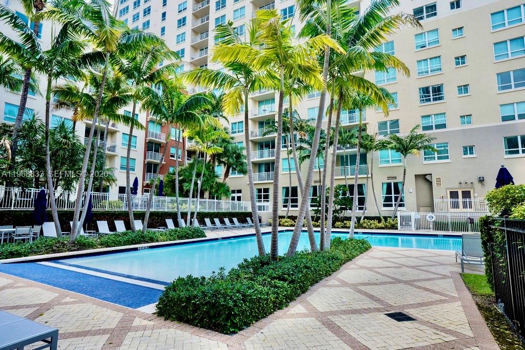 image Cite on the Bay East32