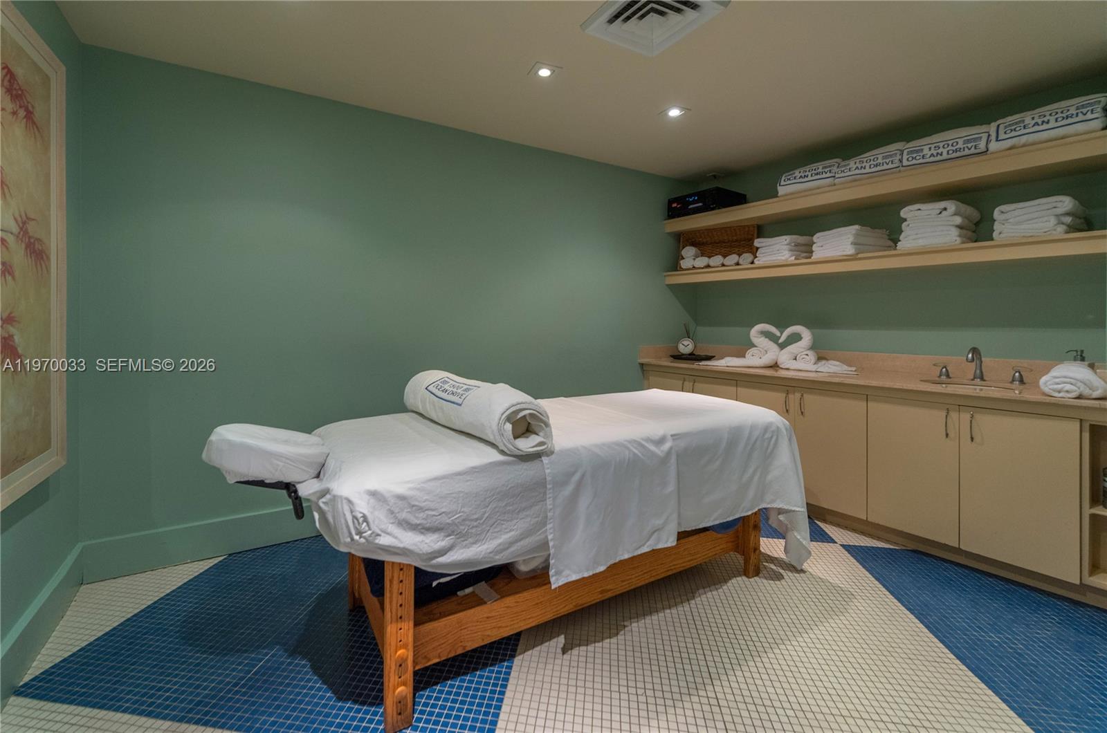 image 1500 Ocean Drive53