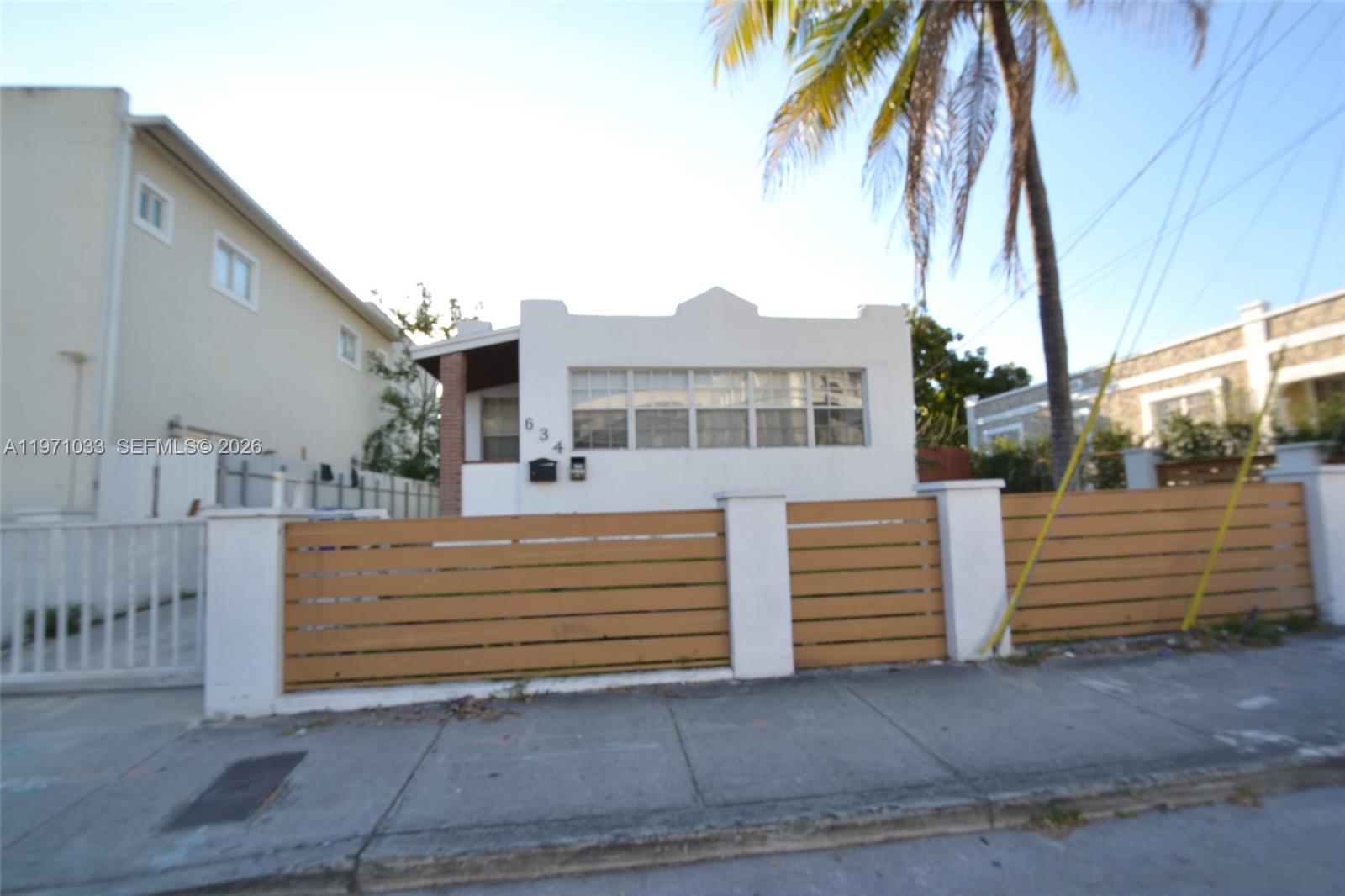 634 SW 10th Ave Miami, FL 33130