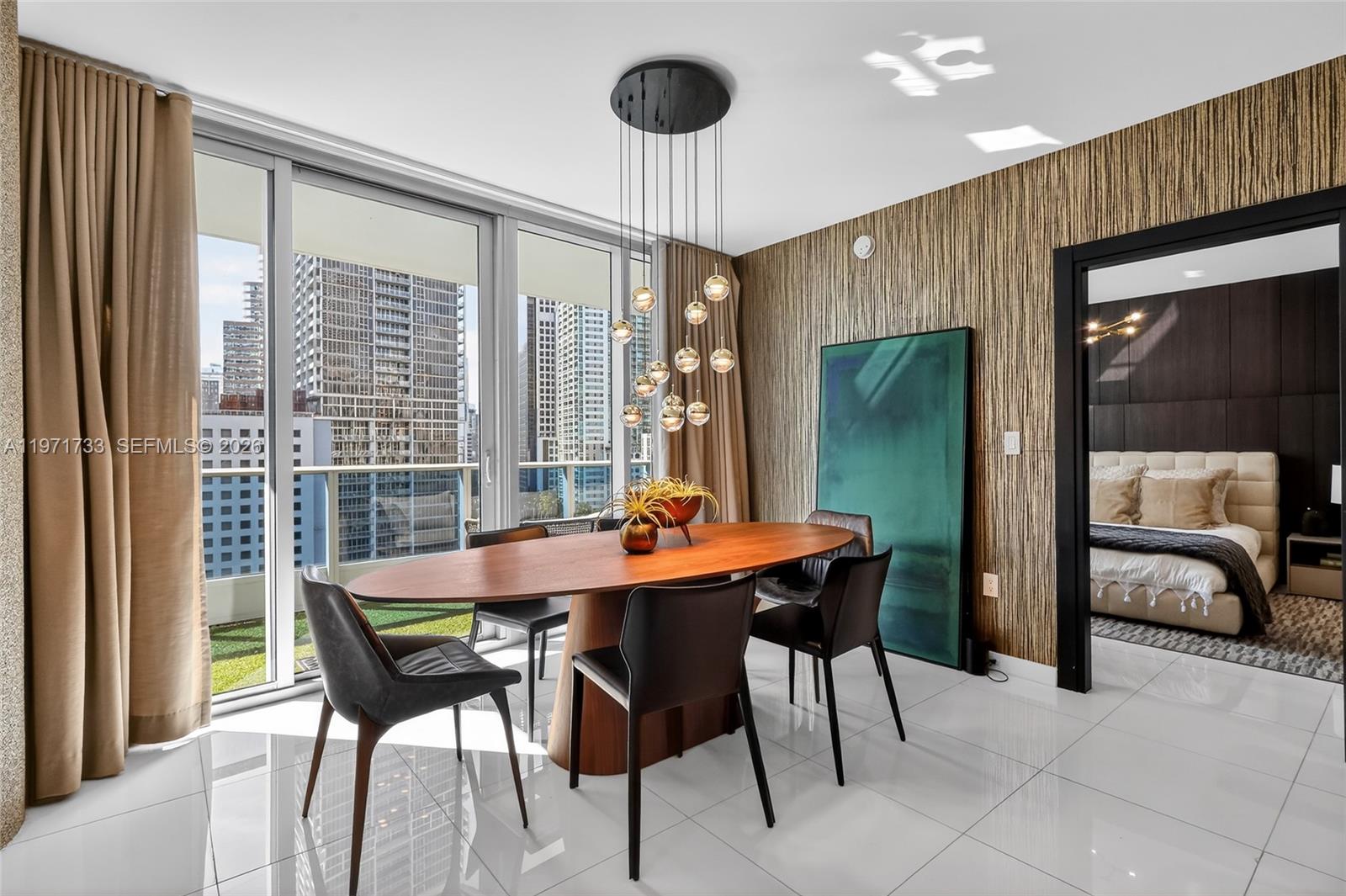 200 Biscayne Blvd Way #1108 Miami, FL 33131