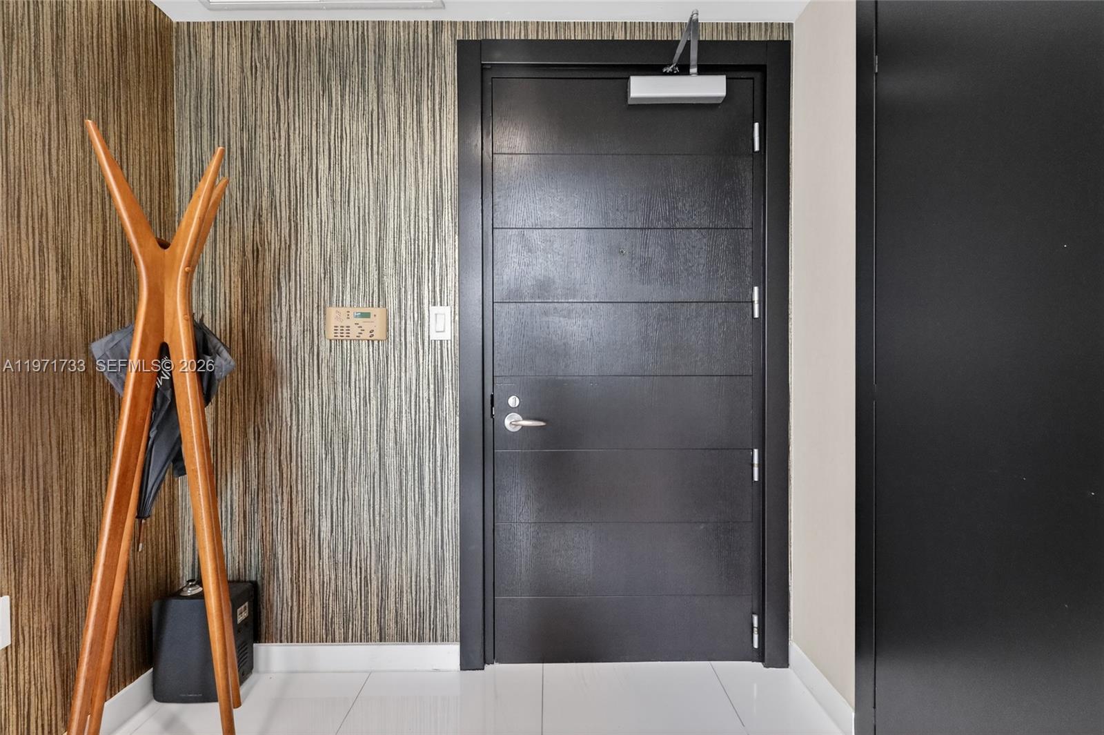 200 Biscayne Blvd Way #1108 Miami, FL 33131