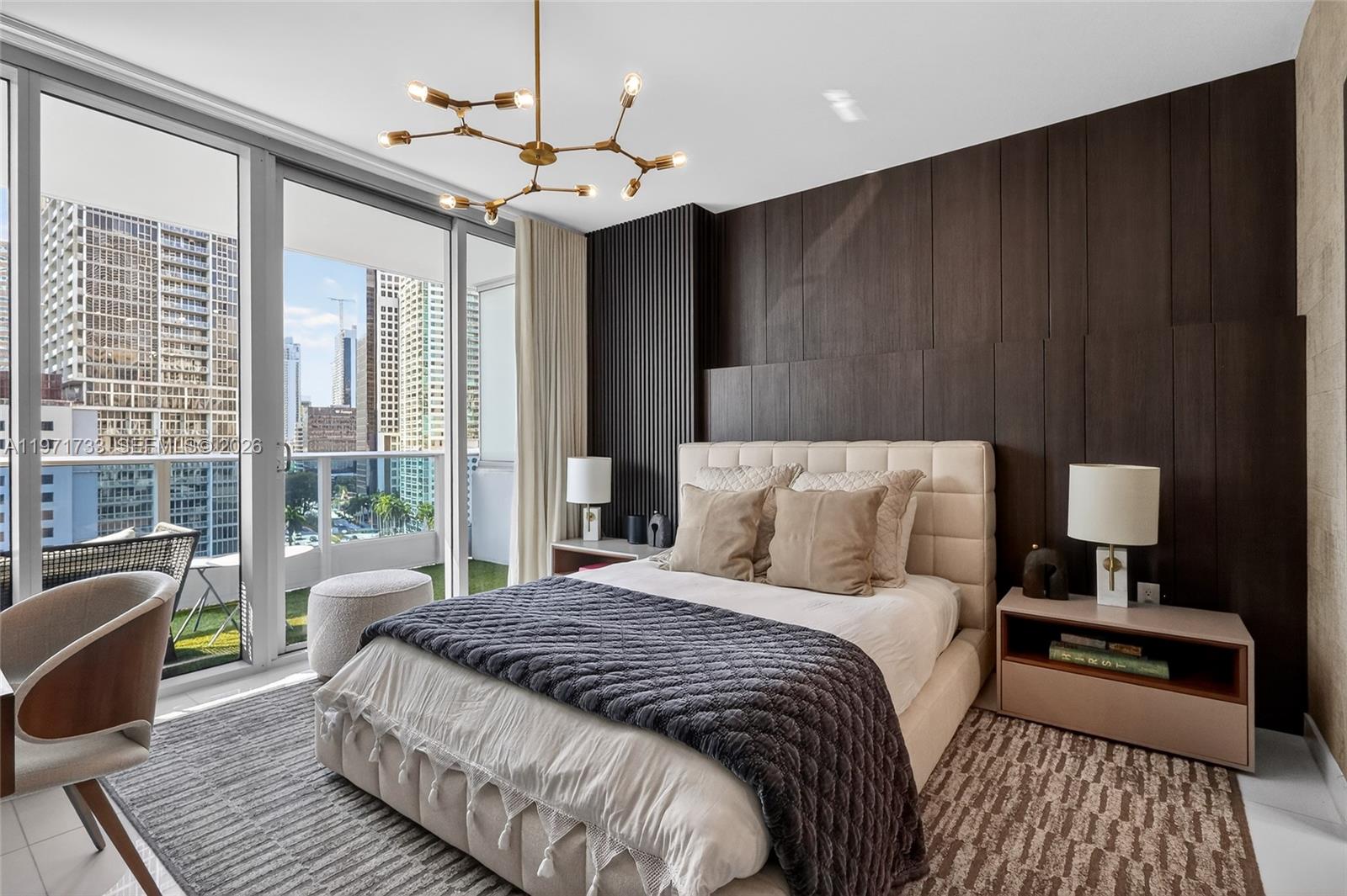 200 Biscayne Blvd Way #1108 Miami, FL 33131