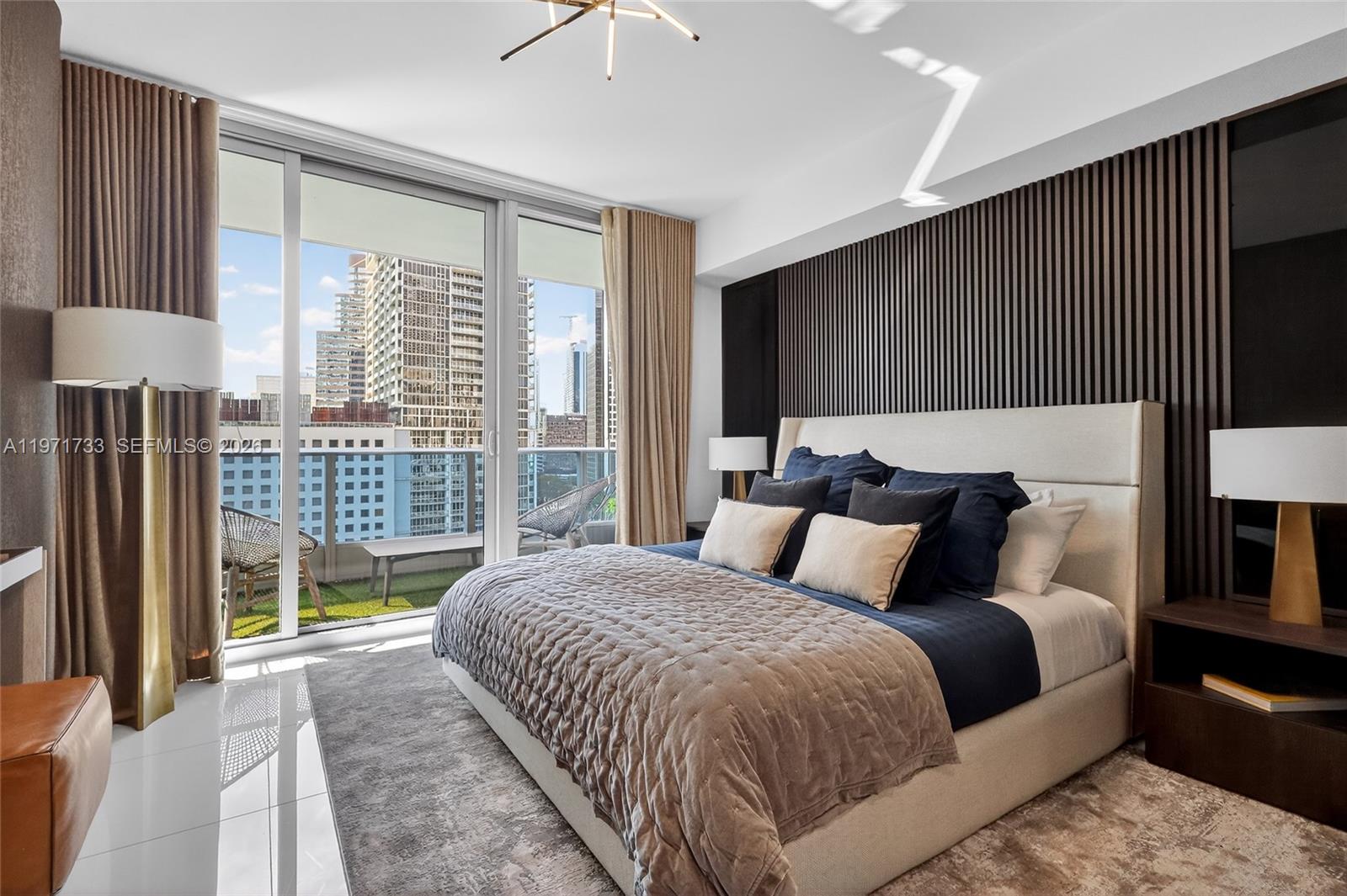 200 Biscayne Blvd Way #1108 Miami, FL 33131