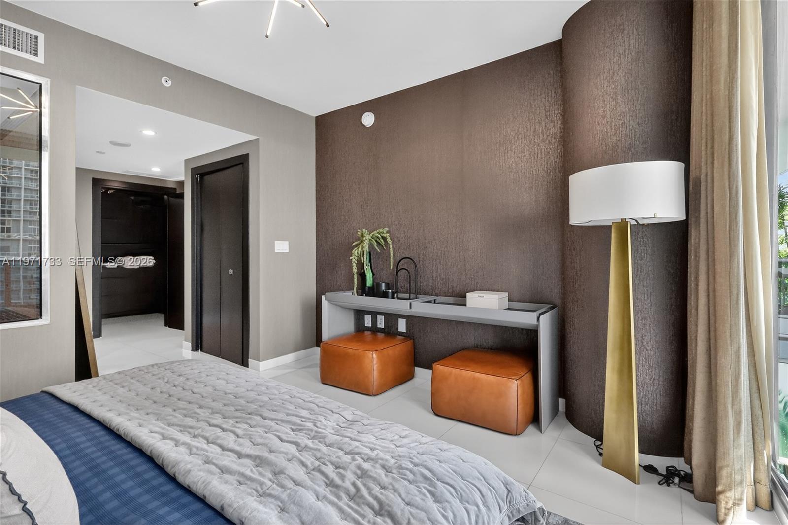 200 Biscayne Blvd Way #1108 Miami, FL 33131