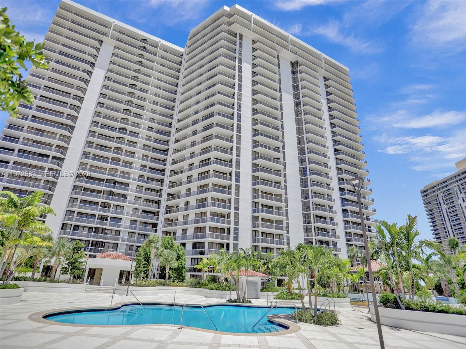 20281 E Country Clb Dr #2403 Aventura, FL 33180