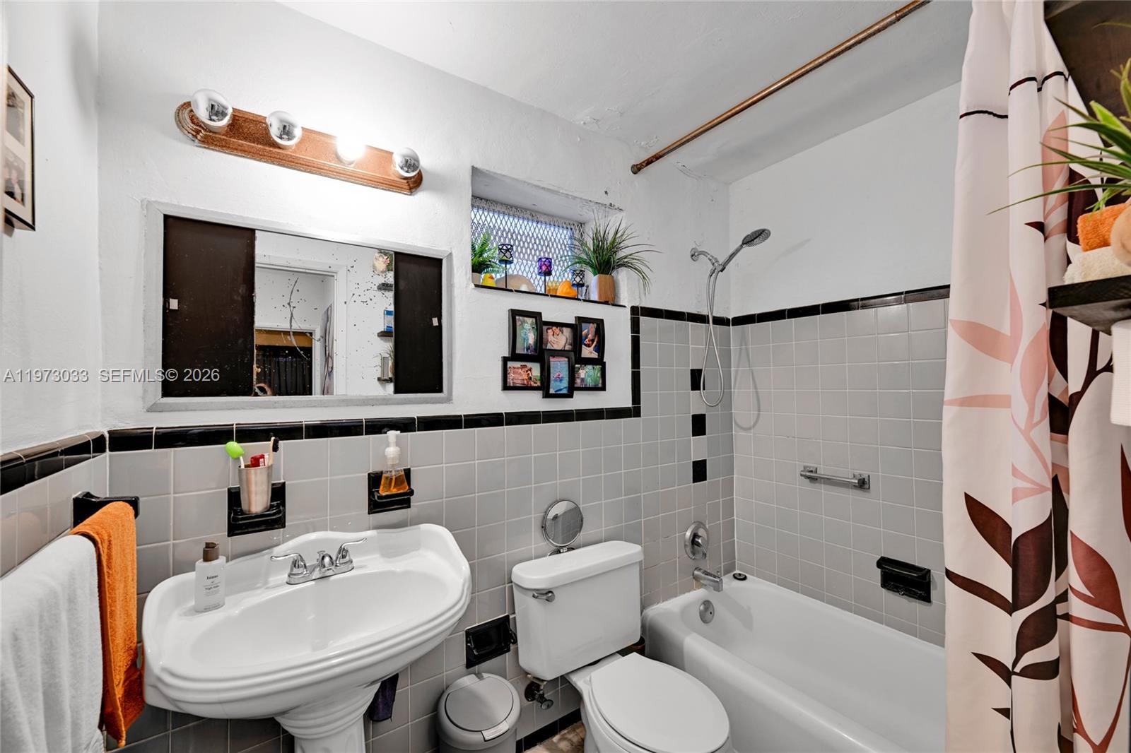 1240 14th St Miami Beach, FL 33139