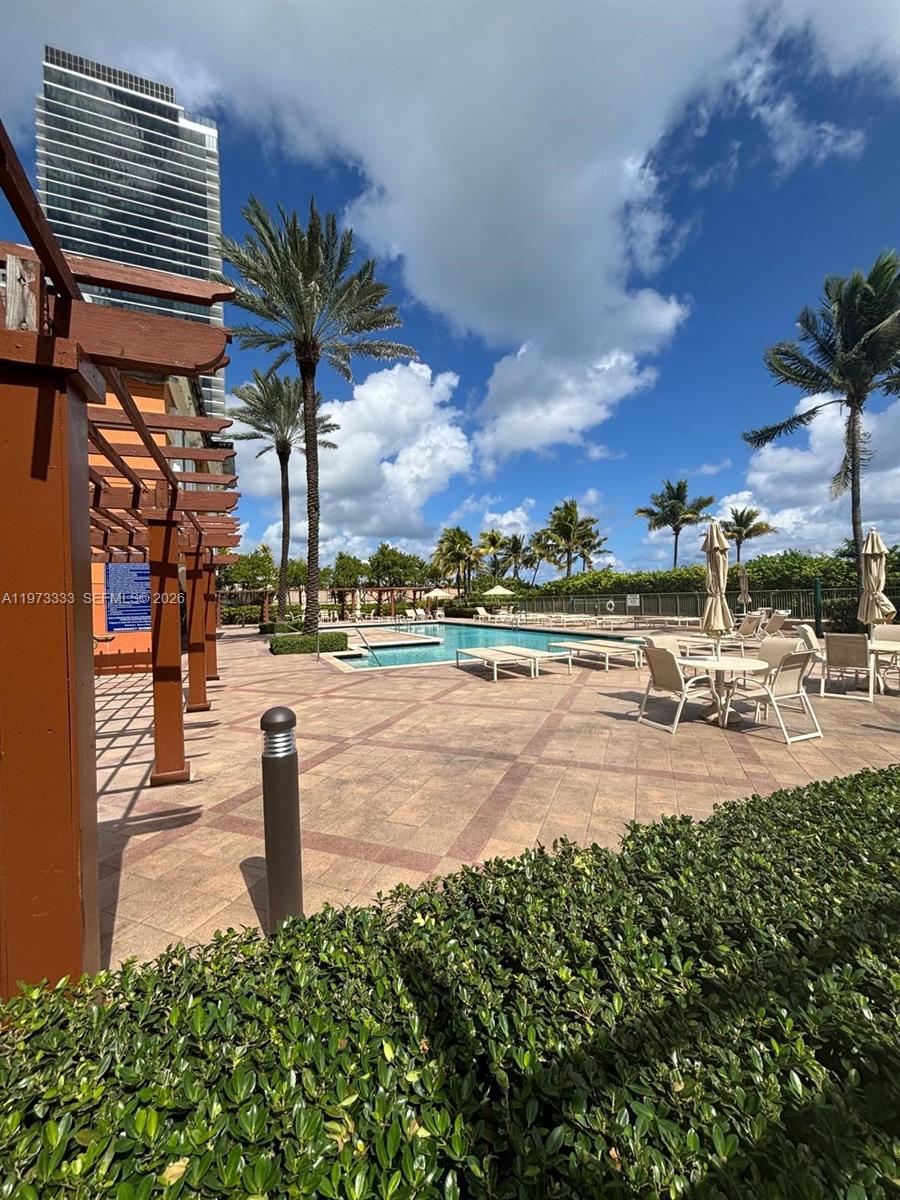 image 2080 Ocean Drive15