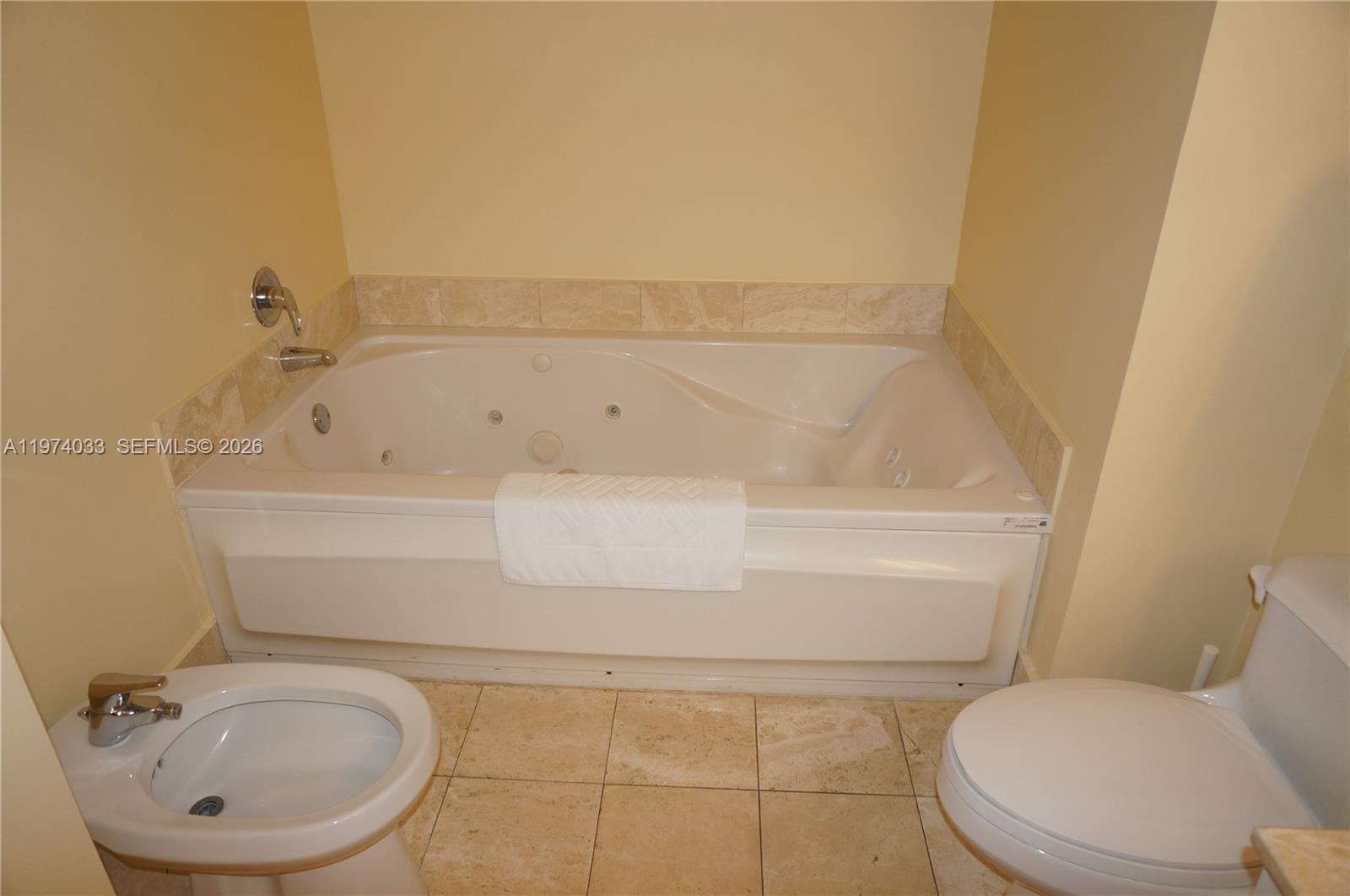 17375 Collins Ave #1704 Sunny Isles Beach, FL 33160